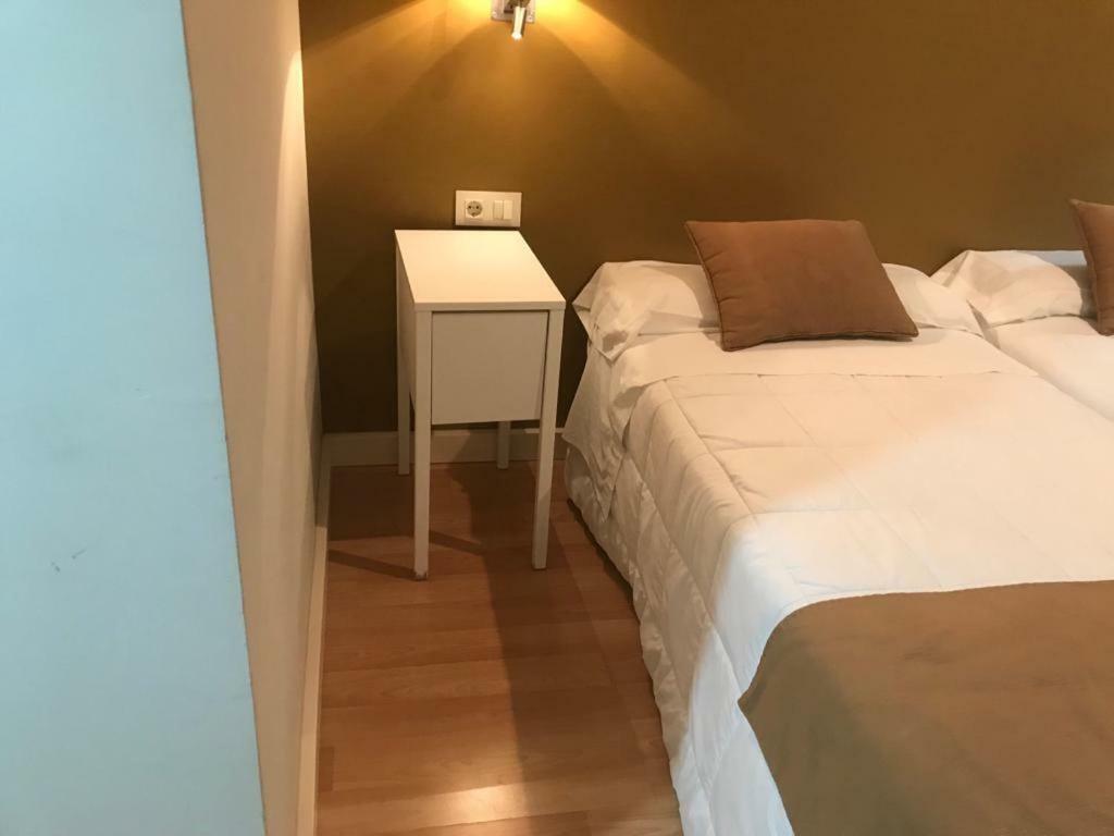 Hotel Moya ナバルモラル・デ・ラ・マタ エクステリア 写真