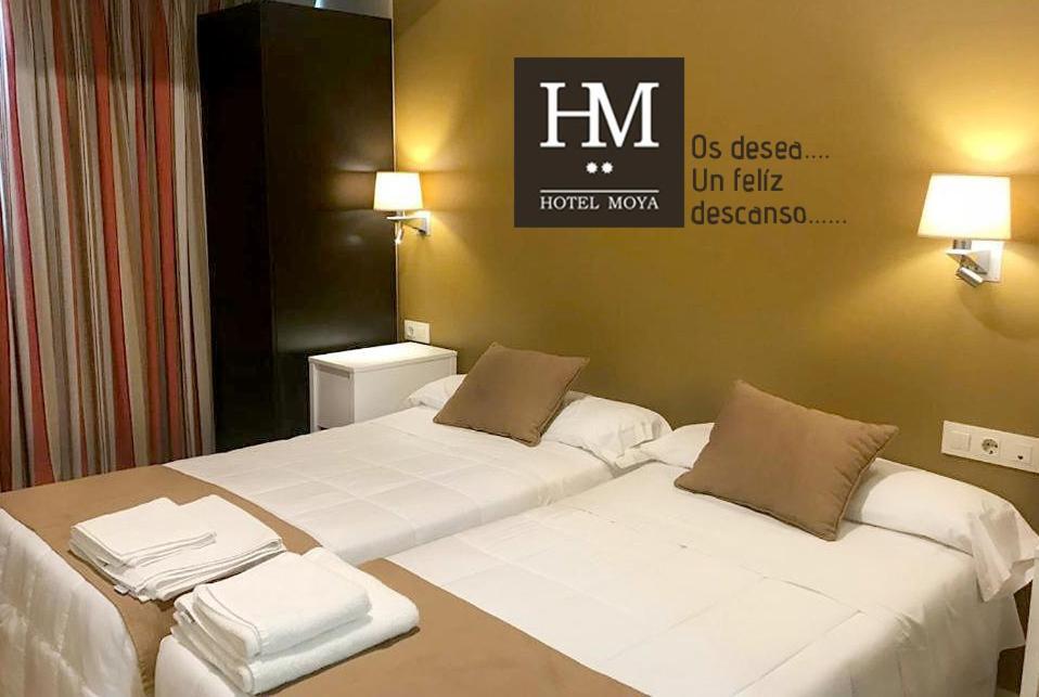 Hotel Moya ナバルモラル・デ・ラ・マタ エクステリア 写真